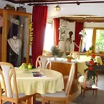 Holiday home Haus Rose *