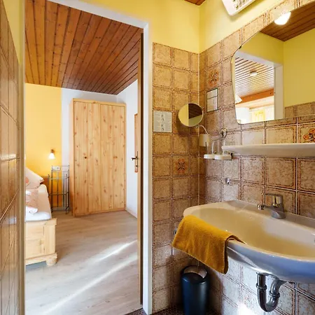 בית נופש Haus Rose אוברהרמרסבאך